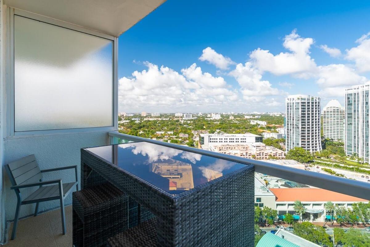 City View Balcony Steps From Restaurants, Peacock Park & Marina ไมอามี ภายนอก รูปภาพ